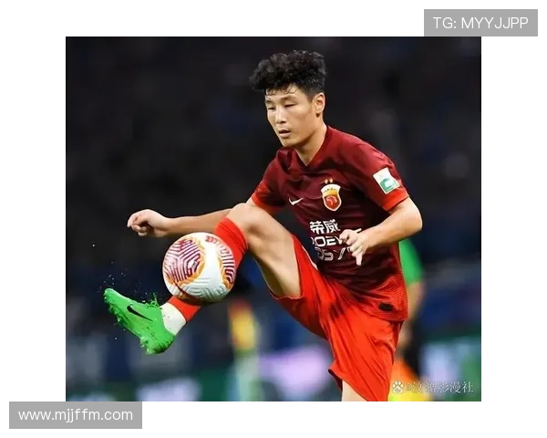 上海海港能否建立王朝,球队阵容稳定性与竞争格局将面临持续考验 上海海港能否建立王朝,球队阵容稳定性与竞争格局将面临持续考验