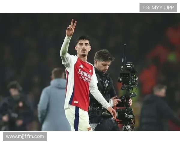 厄德高与凯·哈弗茨：组织型前场的“大脑”与“幽灵”，功能定位差异解析